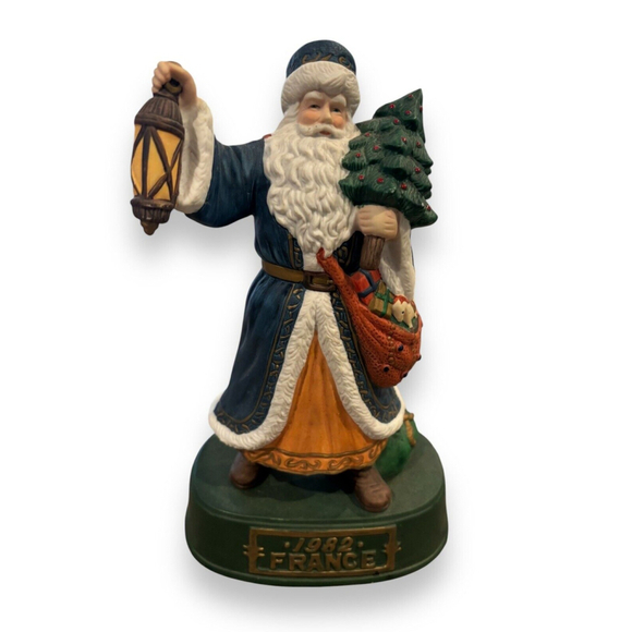 Santa Claus Porcelain Figure France 1982 Grandeur Noel Santa Of The World - Picture 1 of 5